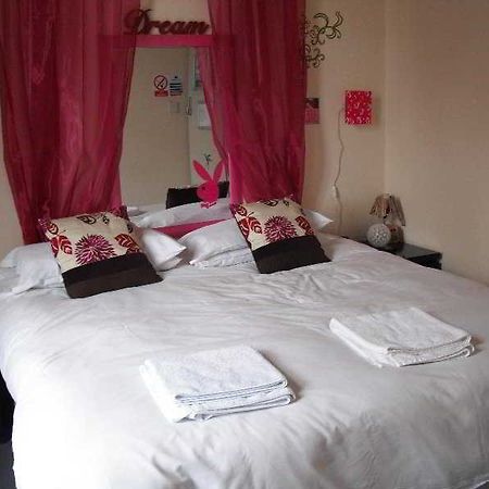 Art Roch Hostel Εδιμβούργο Εξωτερικό φωτογραφία